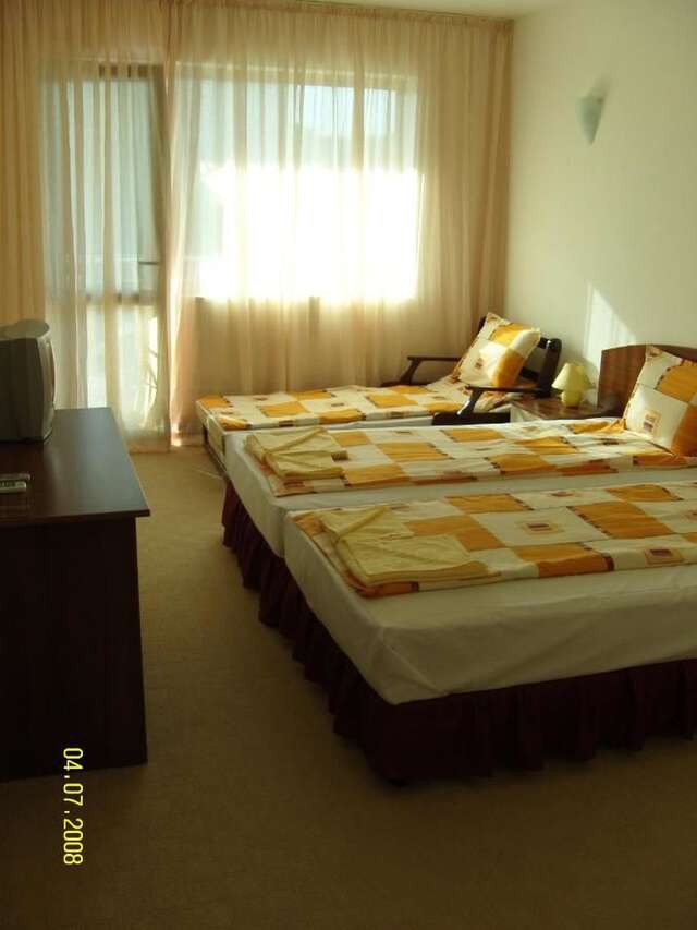 Отель Family Hotel Primo Приморско-8